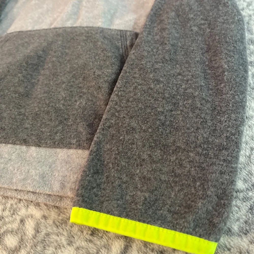 Boy’s OshKosh fleece